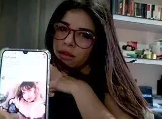 My stepsister was so desperate for a blowjob she convinced me to give her mine 😏