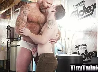 Petite Twink Wants To Worship Tall Man's Big Cock