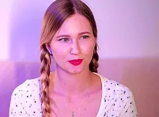 stella cardo shakes her sexy ass enticingly