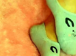 I Fix My Feet and Give Them a Rich, Relaxing Massage