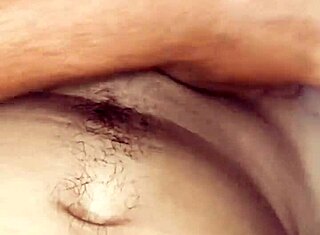 السلوت المصرية شاهد تصرخ ومحمد يضرب مؤخرتها الضيقة بقوة