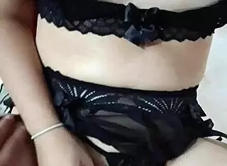 Latina amateur enjoys hotel time with partner