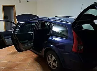 Latina Wife Sells Car To Buyer