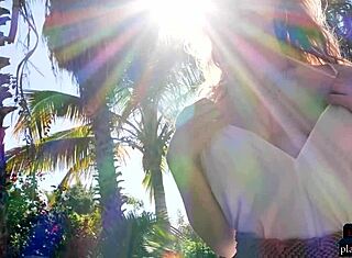 拥有大圆屁股的阿拉伯模特儿法蒂玛·小岛为花花公子裸体摆姿