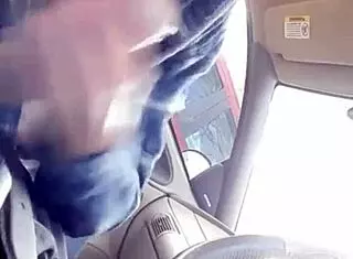 I gave my buddy a sloppy morning blowjob in the car