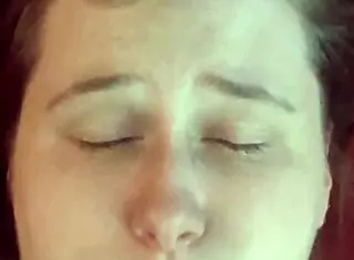 Amateur Receives Cum On Face