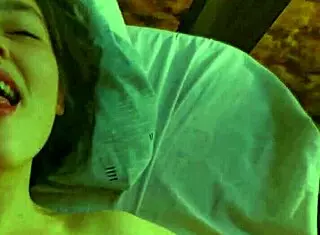 Whatsapp Chat With Cousin Turns Hot, Ends In Bedroom Sex