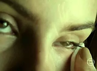 I need the name of that teen model actress