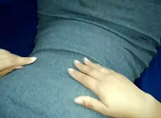 Mature Women Seduce Their Employee With Pussy