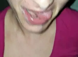 fingering leads to intense squirting session