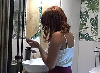 Hot Redhead Girlfriend Flashes Tight Pussy In Bathroom Miniskirt