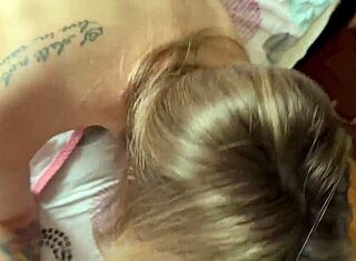 Urobil som raňajky pre nevlastnú mamu, ale ona chcela môj kurac