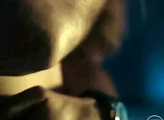 I need the name of that teen model actress