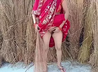 indian maid wife gets outdoor anal on ranch