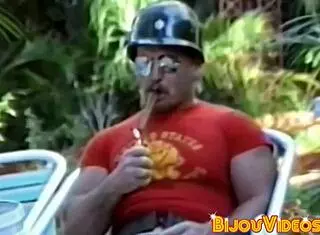 Saňkařský gay trojka bez kondomu od vintage hunks s lízáním prdele