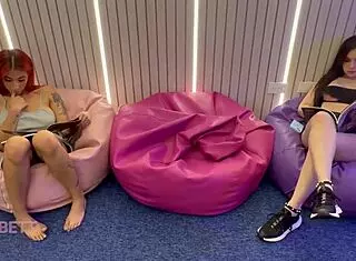 aikabett takes a massive cock deep in her tight wet pussy tonight.