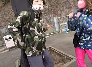 japanese college girl squirts on dick at slopes