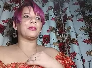 i tell incredible erotic stories with lola