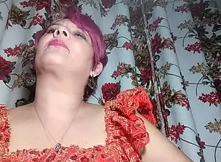 i tell incredible erotic stories with lola