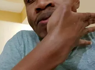 Watch Arab Pissing Porn Now!