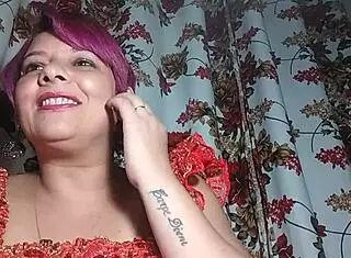 i tell incredible erotic stories with lola