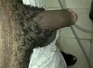 Watch Arab Pissing Porn Now!