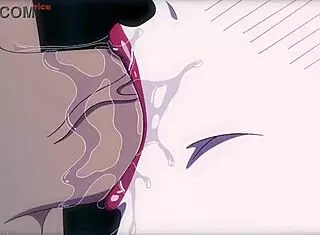 Mei Mei gives a great blowjob to a well-endowed guy outdoors 😍