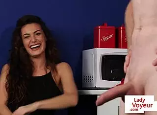 Cute babe spreads legs in kitchen to help jerking guy.