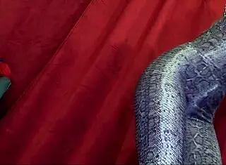 Asian Yoga Babe Shows Tight Ass in Leggings During Covid Compilation