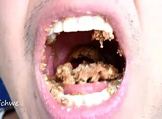 eating cookies with a gay escort 😋