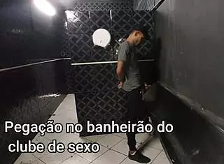 Fuck in the sex club bathroom 😈
