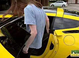 Public handjobs with blonde Odette Delacroix at park audition