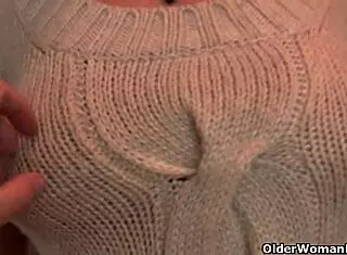 British milf Liddy strips down to reveal mature camel toe