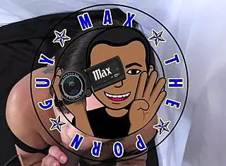 Watch Julz show body and give sloppy blowjob?