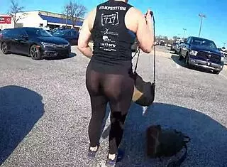 big ass pawg flashes her asshole while walking away outdoors