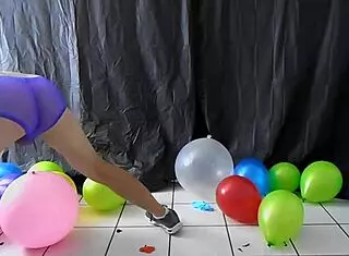 Richard Lennox Enjoys Balloon Play In Gay Dilf Session