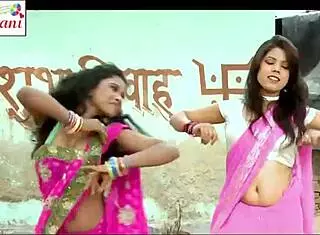 Hot Bhojpuri Song Features Exciting Nipple Show!