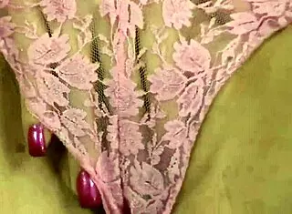 Janessa Jordan Sticks Sex Toy In Pussy