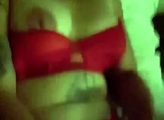 Watch this homemade mutual masturbation session with slutty amateurs!