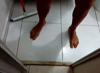 I peed on my boyfriend and he got horny 😏