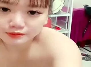 ai biết em này không, nhưng cô ấy thích anal sex