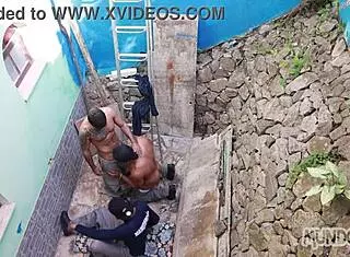 na hora do almoco a pausa pra foder com monster cock bareback