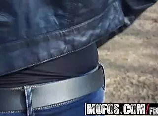 Wow, European Teen 18+ Gets Public Blowjob!