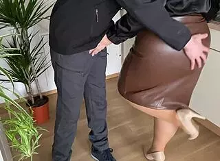 Mother-In-Law Puts Hairy Pussy Under Urine Glass