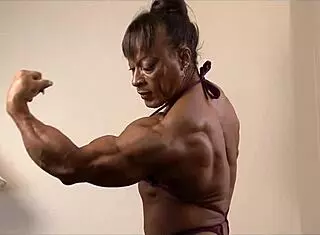 18-year-old colombian naty delgado bangs stepbro rauls bud while parents away