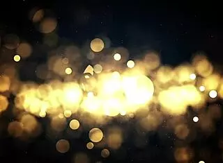 Petite Aria Valencia Enjoys Deep Fucking in Deeplush Scene