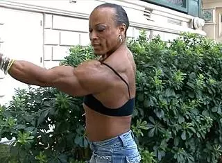 18-year-old colombian naty delgado bangs stepbro rauls bud while parents away