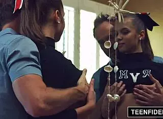 Teenfidelity Cute Cheerleaders Liza Rowe Shakes Her Pom Poms!