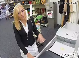 reality chick does fellatio tight pussy sucking missionary rough hardcore