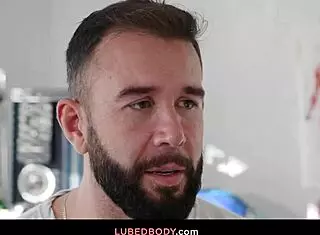 Doctor Orders Intense Massage for Anna Claire Clouds